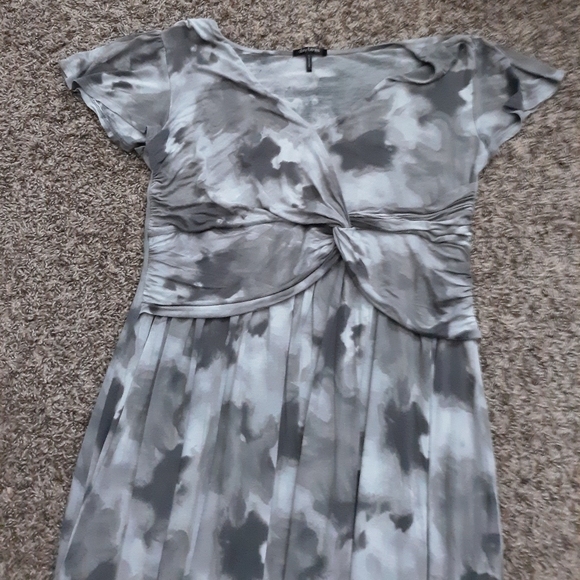 Dresses & Skirts - Dress